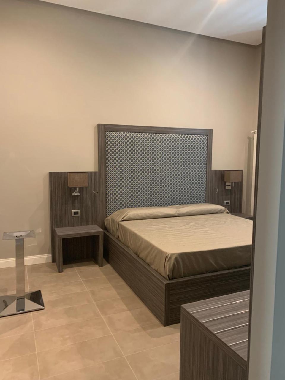 Hotel Ausonia 나폴리 외부 사진