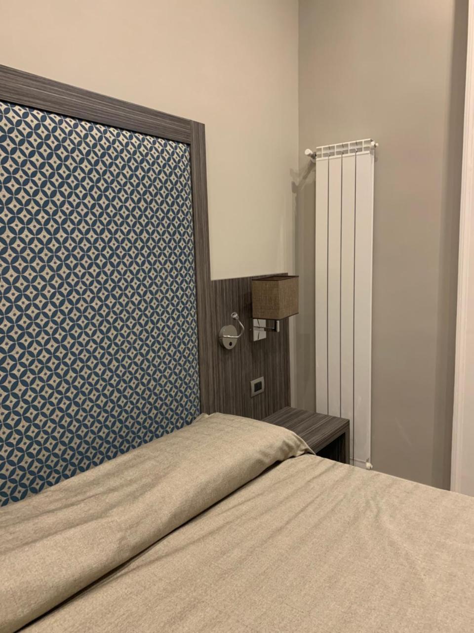 Hotel Ausonia 나폴리 외부 사진